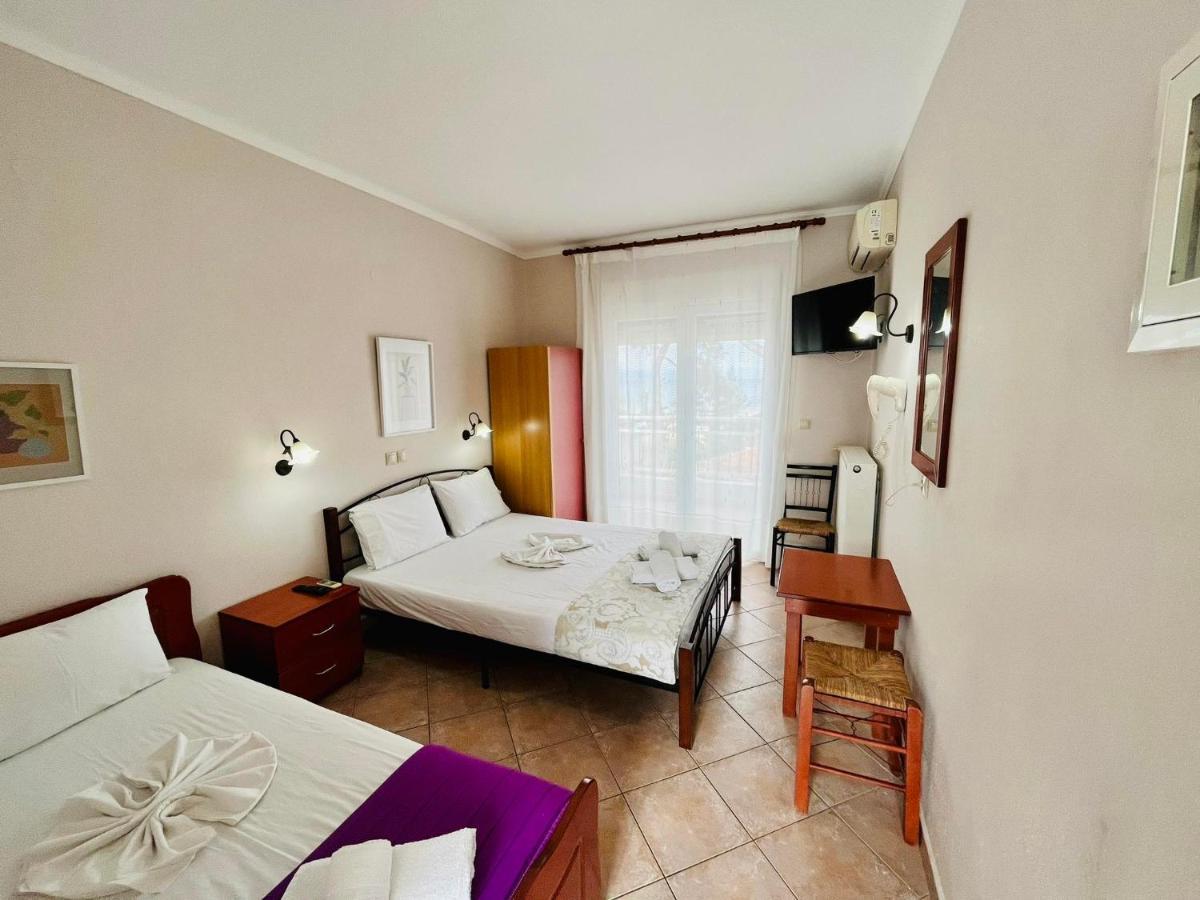Poplar Lofts & Apartments Karavouzi Prínosz Kültér fotó
